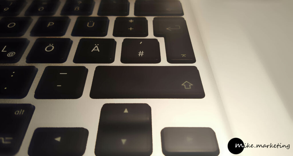 Foto Hashtag_Tastatur Michaela Benkitsch Die Markenmentorin